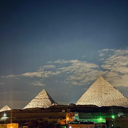 Isis Pyramids View Inn